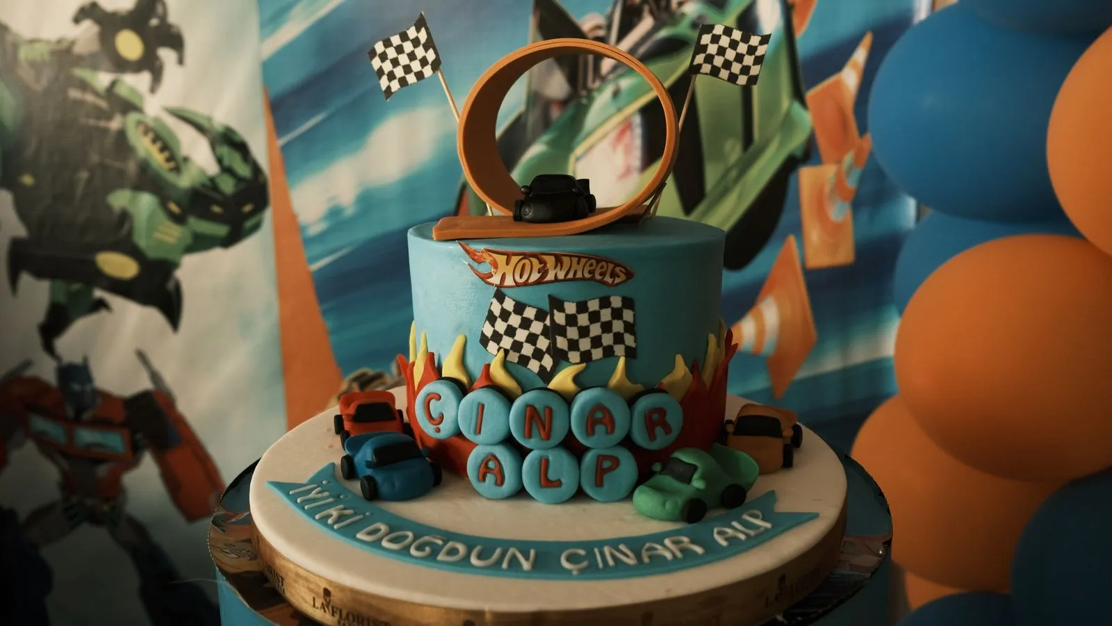 When to Order a Custom Celebration Cake